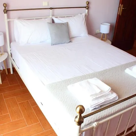 Lovely House With Amazing Views Karababás