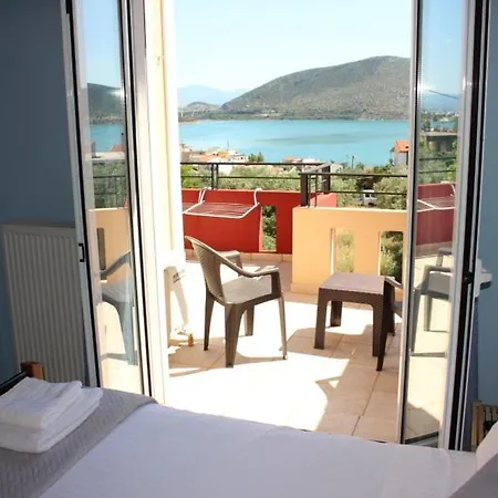 Lovely House With Amazing Views * Chalkís