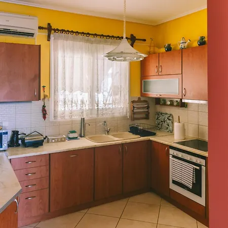 Lovely House With Amazing Views * Chalkís